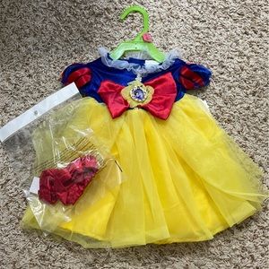 Snow White costume